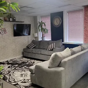 https://planet-m-niagara-falls.niagara-fallshotels.com